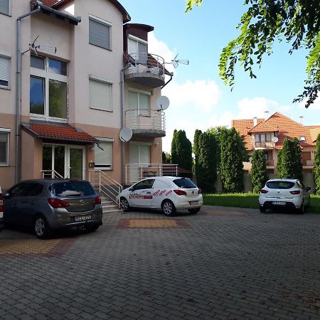 Hajdúszoboszló Katalin Apartman מראה חיצוני תמונה